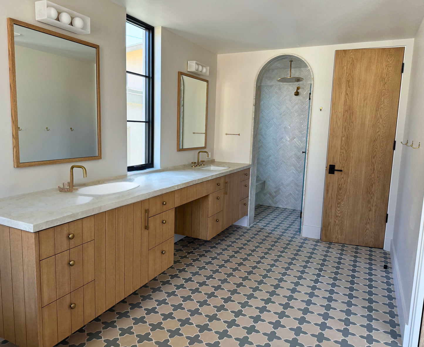 Design Ausland Interiors