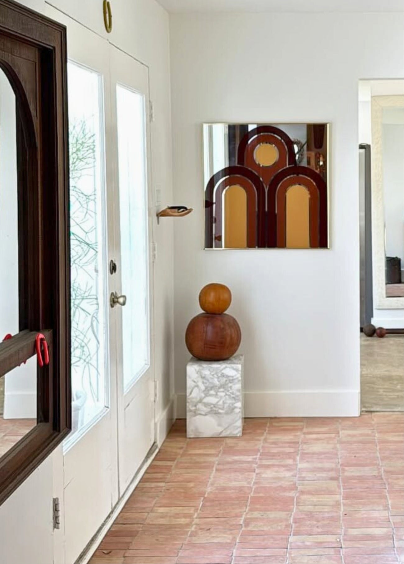 How to vacuum untreated brick floors: step-by-step