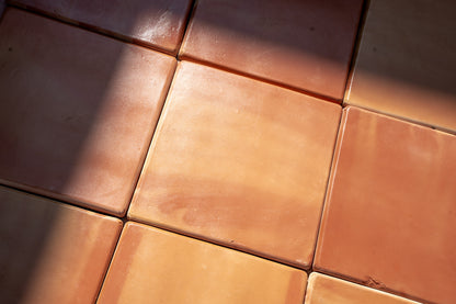 Supremo Smooth Gloss 16x16