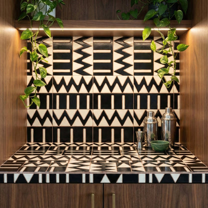 Relief Kente Cowrie 6x6