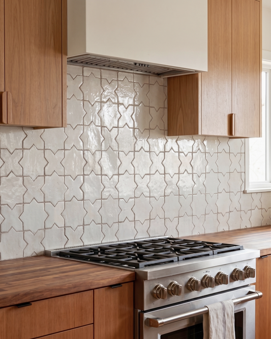 Glazed Antique Star & Cross White Gloss 5.5