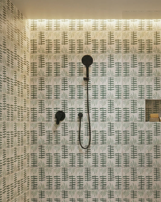 Fandango Rice White Mint 8x8