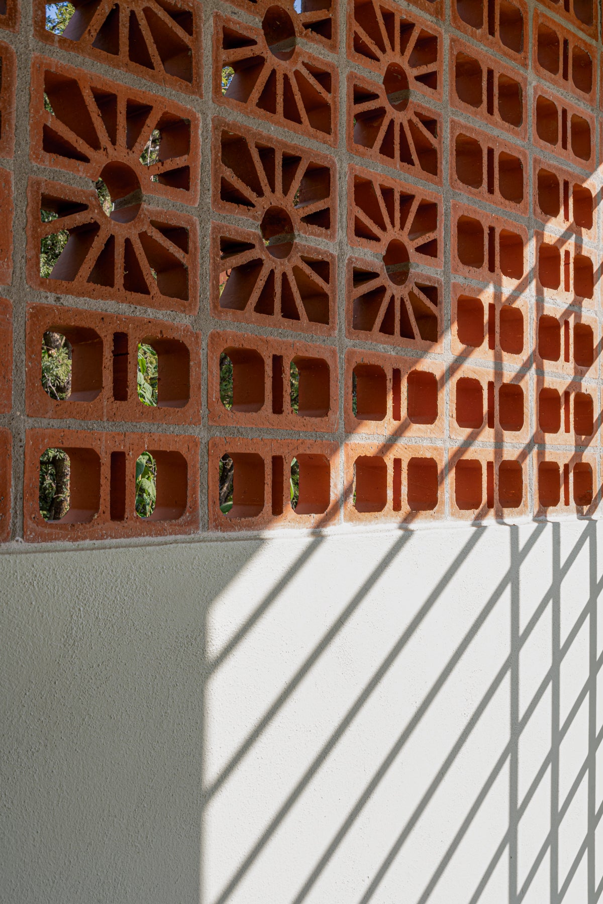 VEATM REVIVAL COLOR BLOCK L サイズ Ventana Terracotta Breeze Blocks | Decorative & Functional