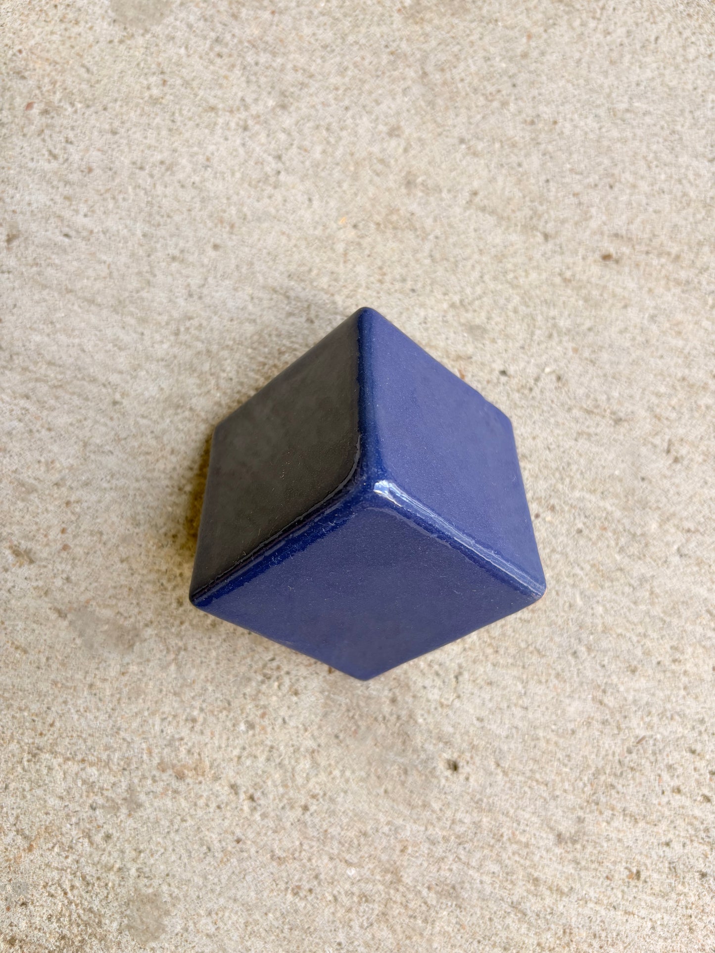 [Sample] V Cap Corner Dark Blue 2