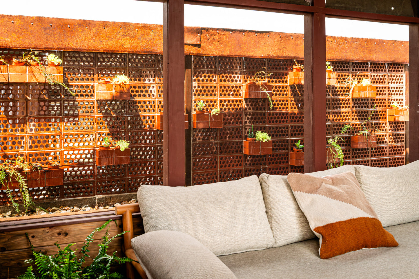 Breeze Block Pozos