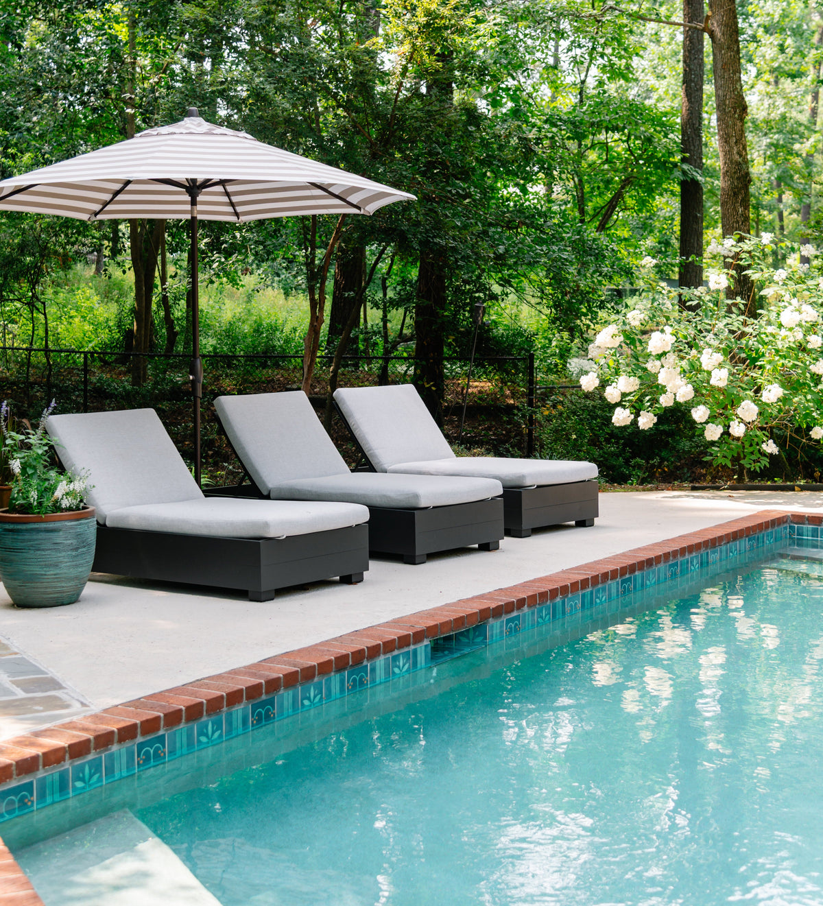 Design Emily Wiley Interiors | Verdant Landscape | Photo Kaelen Hetzler