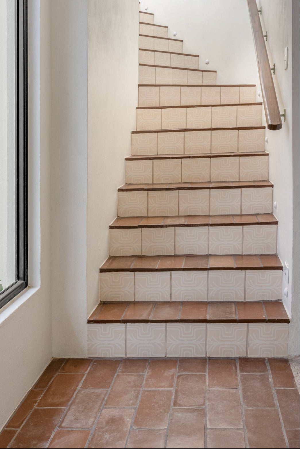 Fringe Dew White 8x8