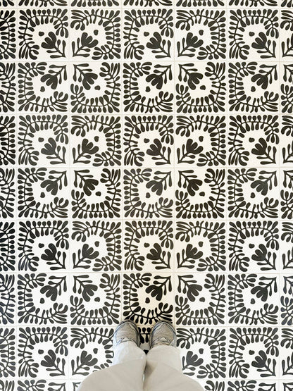 Sprig Vocho Black 8x8